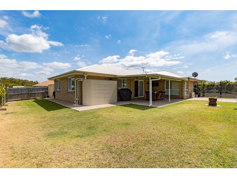 13 Broadleaf Place, Ningi QLD 4511