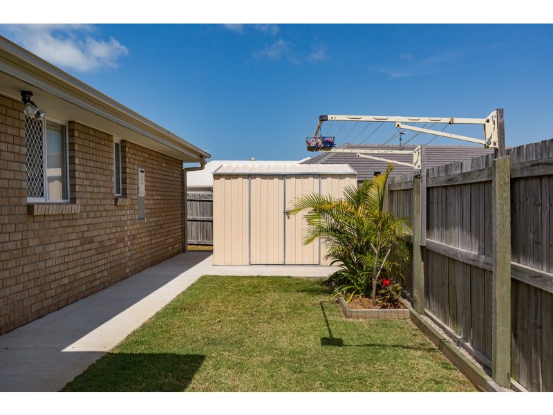 13 Broadleaf Place, Ningi QLD 4511