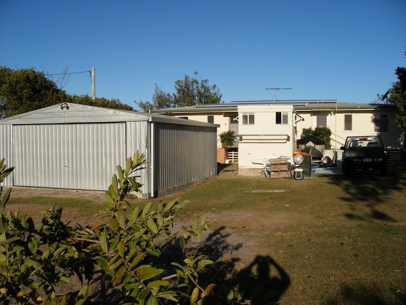 81 Biggs Avenue, Beachmere QLD 4510