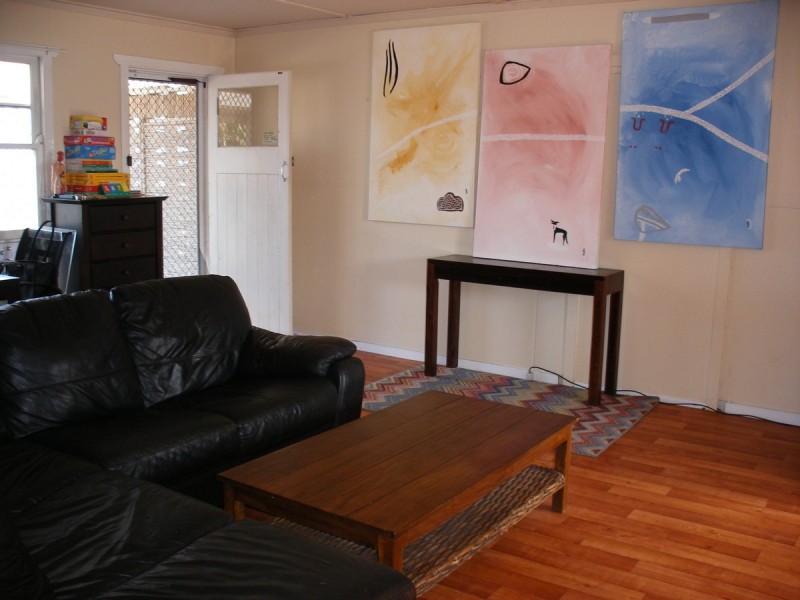 81 Biggs Avenue, Beachmere QLD 4510