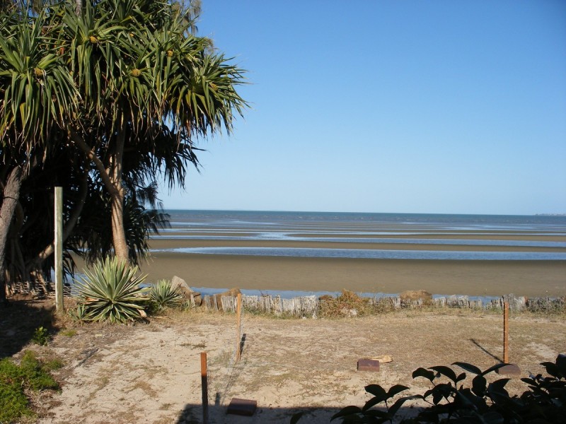 81 Biggs Avenue, Beachmere QLD 4510