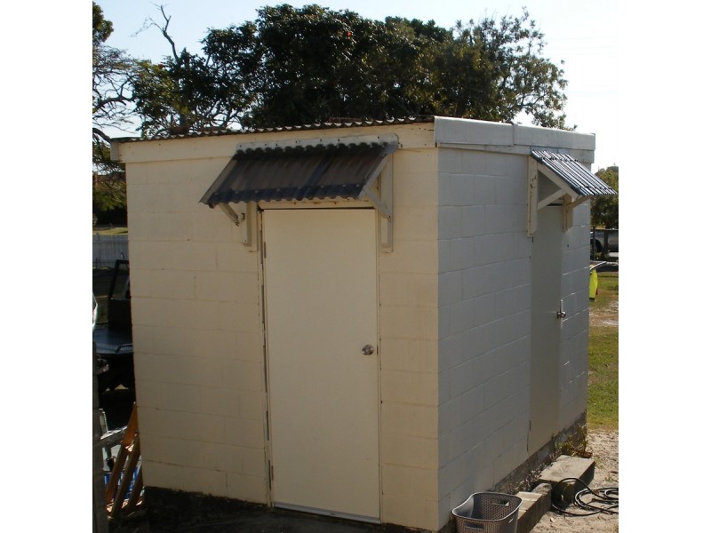 81 Biggs Avenue, Beachmere QLD 4510