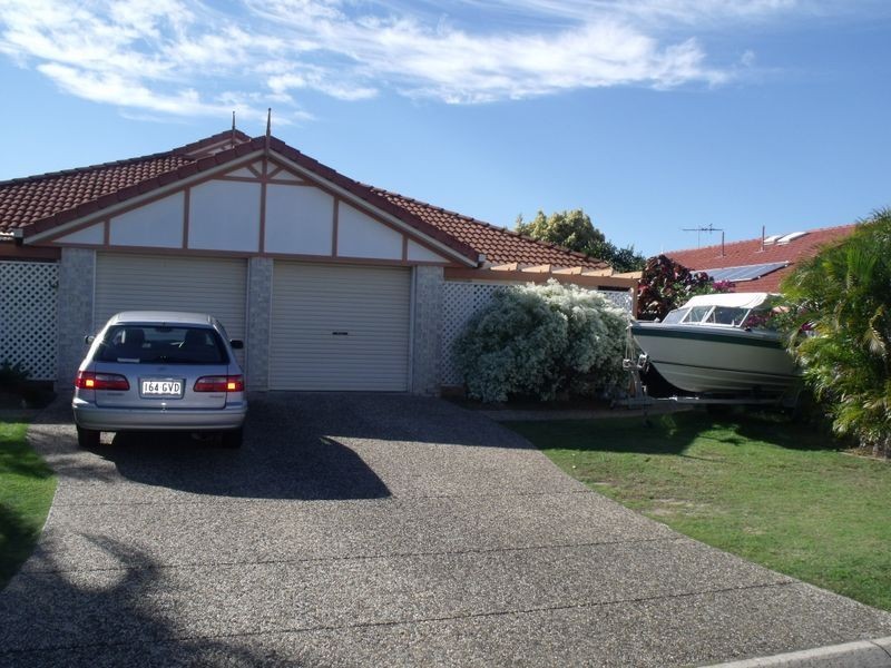 2/52 Hoya Crescent, Bribie Island QLD 4507