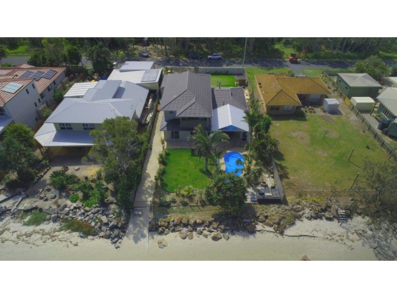 20 Bayside Drive, Beachmere QLD 4510