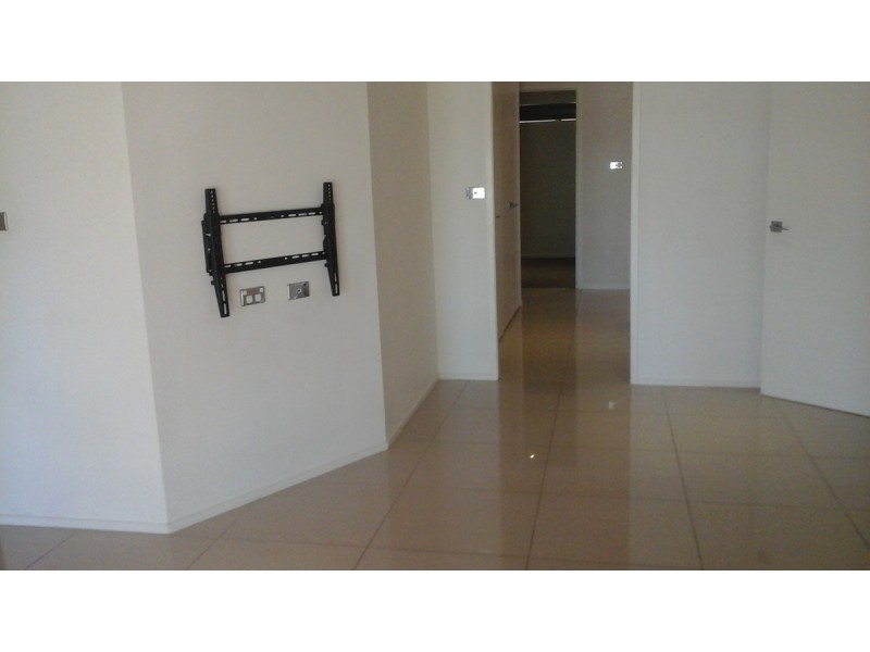 28 Cumming Street, Bongaree QLD 4507