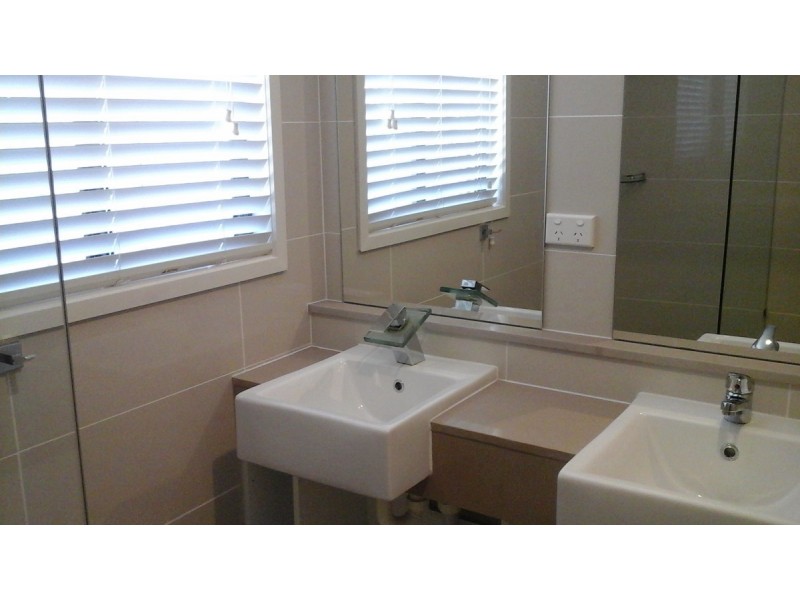 28 Cumming Street, Bongaree QLD 4507