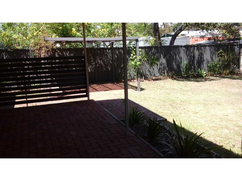 28 Cumming Street, Bongaree QLD 4507