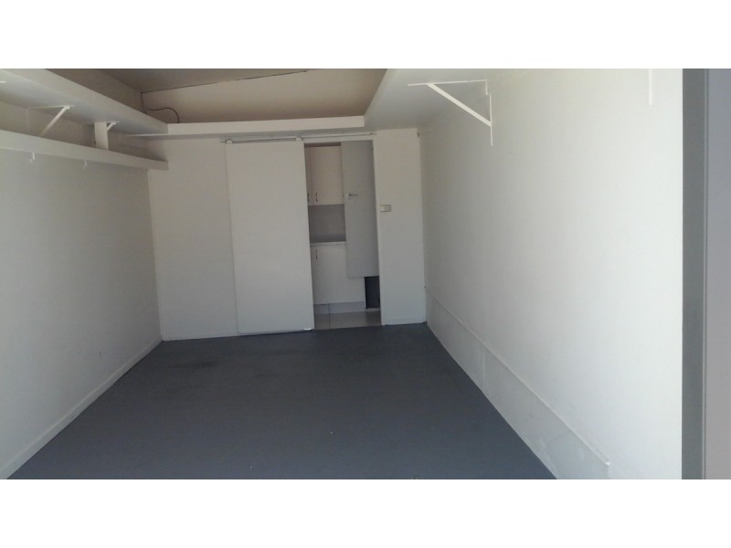 28 Cumming Street, Bongaree QLD 4507