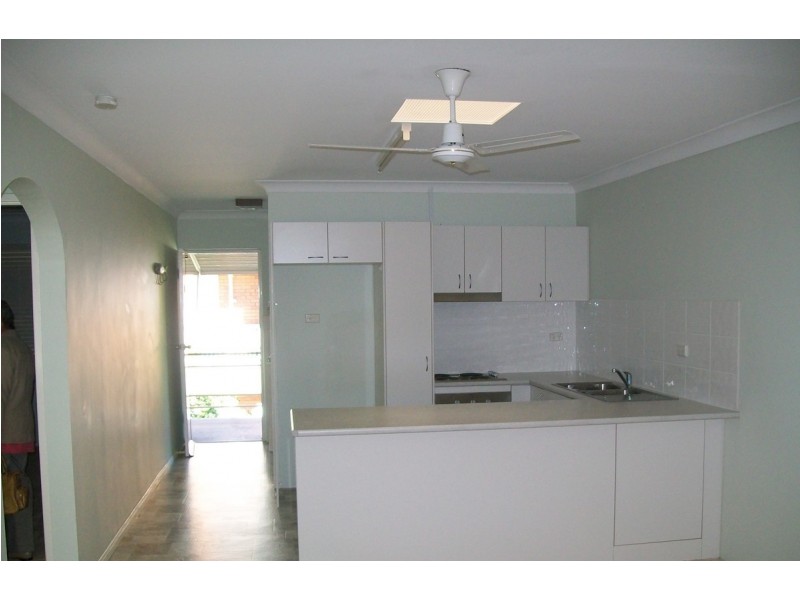 4/9 Hall Avenue, Bongaree QLD 4507