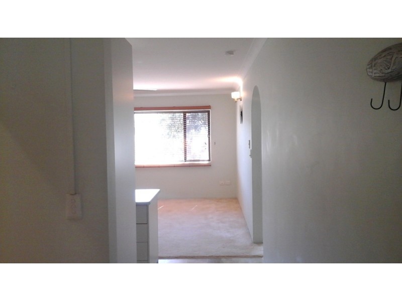 4/9 Hall Avenue, Bongaree QLD 4507