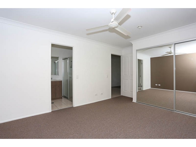 316 Bestmann Road, Sandstone Point QLD 4511