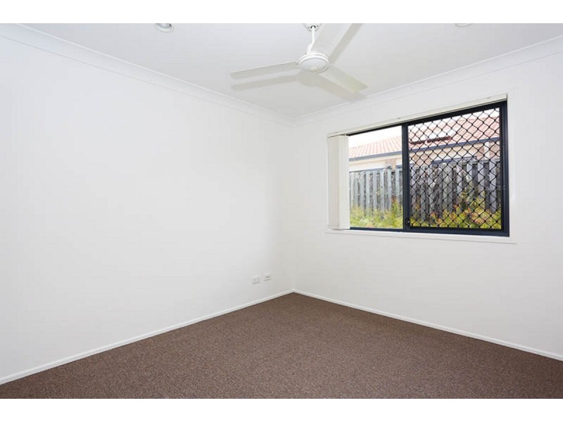 316 Bestmann Road, Sandstone Point QLD 4511