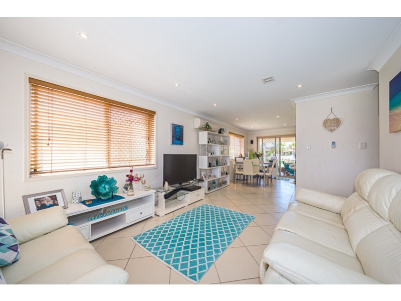 2/18 Hoya Crescent, Bongaree QLD 4507