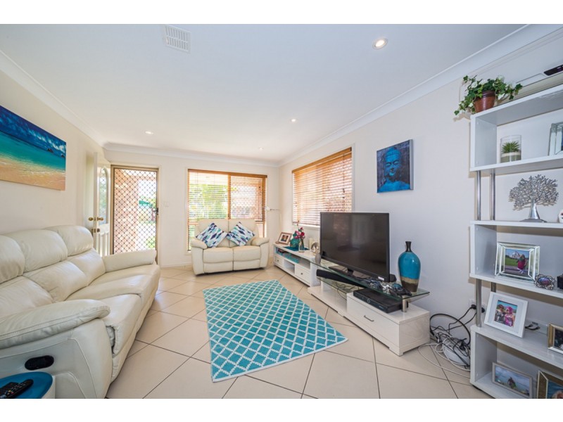 2/18 Hoya Crescent, Bongaree QLD 4507