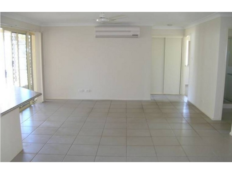 15 Yaraan Crescent, Beachmere QLD 4510