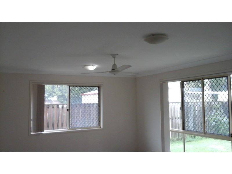 15 Yaraan Crescent, Beachmere QLD 4510