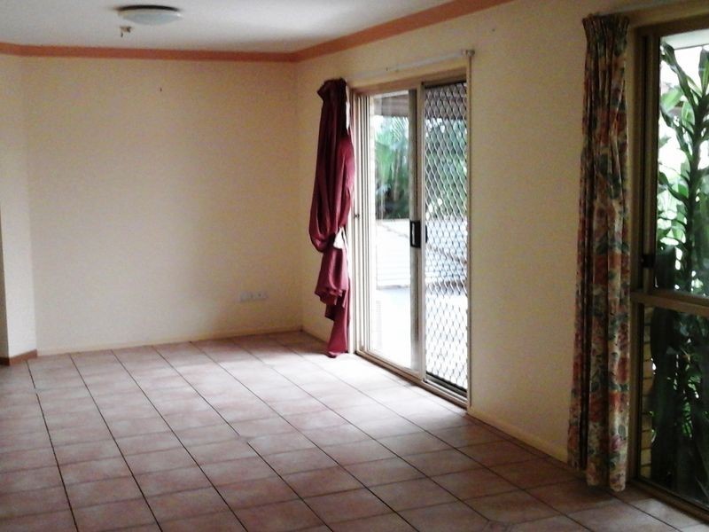 9 Mackerel Street, Sandstone Point QLD 4511