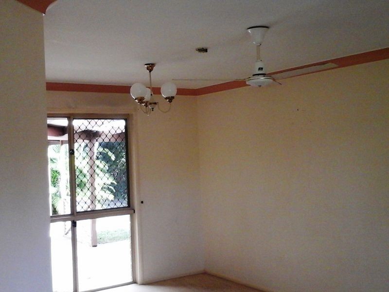 9 Mackerel Street, Sandstone Point QLD 4511