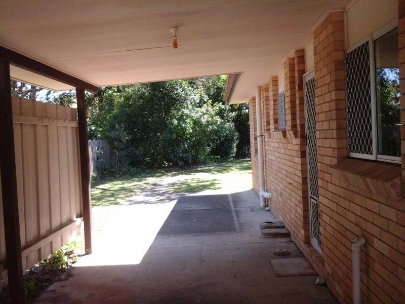 5 Lalroy Street, Beachmere QLD 4510