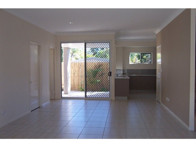 2/14 Fifth Avenue, Bongaree QLD 4507