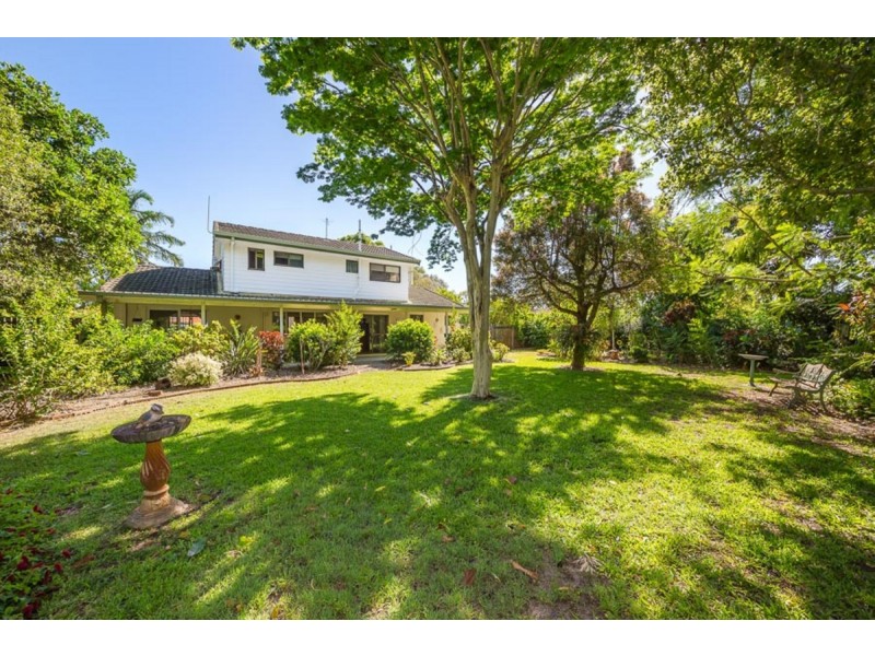 7 Eagle Court, Banksia Beach QLD 4507
