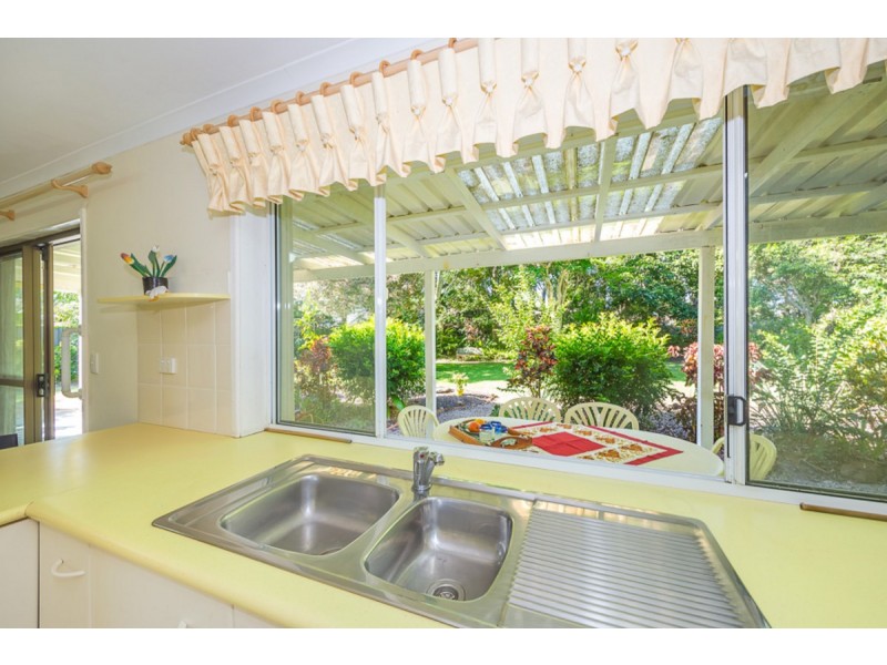 7 Eagle Court, Banksia Beach QLD 4507