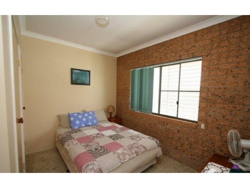 2/27 Solander Esplanade, Banksia Beach QLD 4507