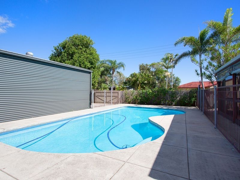 104 Bellara Street, Bribie Island QLD 4507