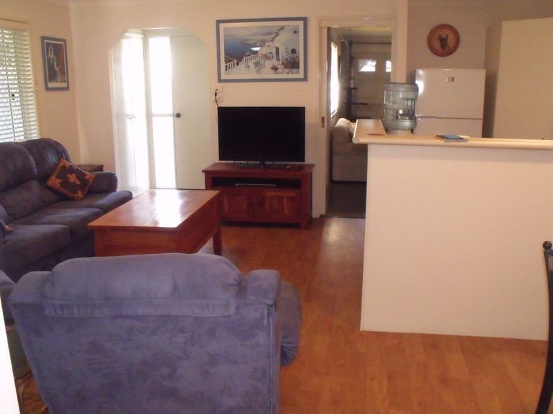 2/3 Emu Walk, Bribie Island QLD 4507