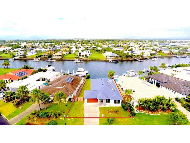 72 Raptor Parade, Banksia Beach QLD 4507