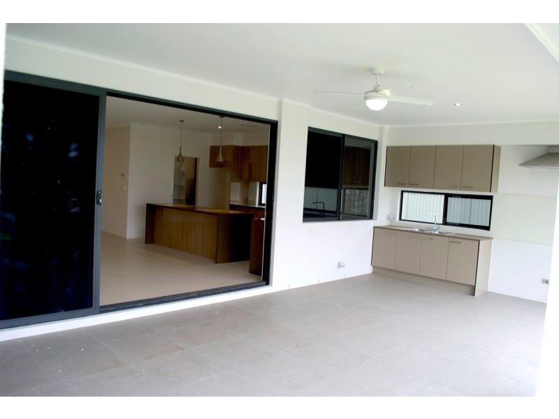 72 Raptor Parade, Banksia Beach QLD 4507