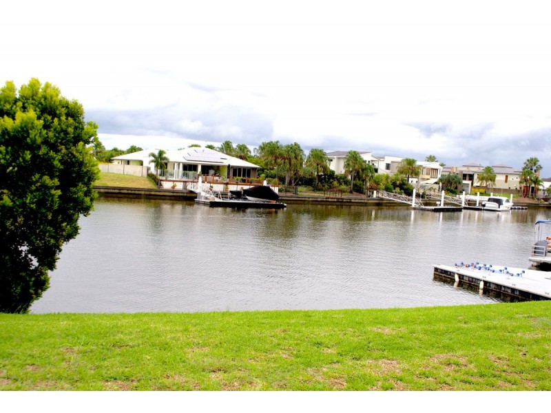 72 Raptor Parade, Banksia Beach QLD 4507