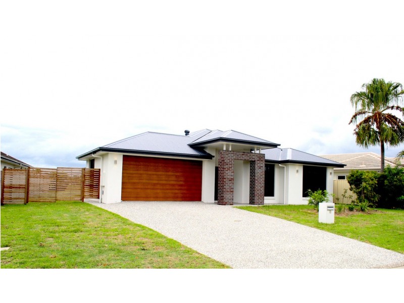 72 Raptor Parade, Banksia Beach QLD 4507