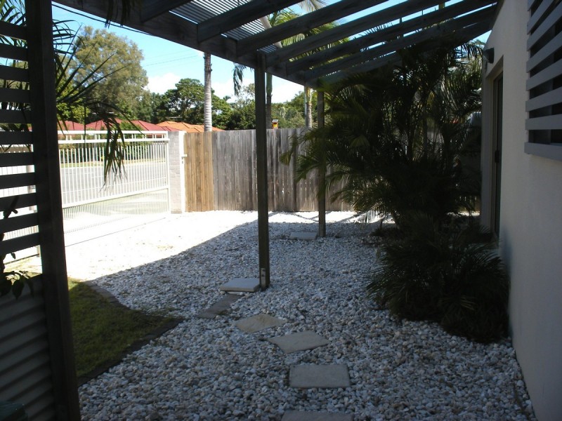 14 James Road, Beachmere QLD 4510