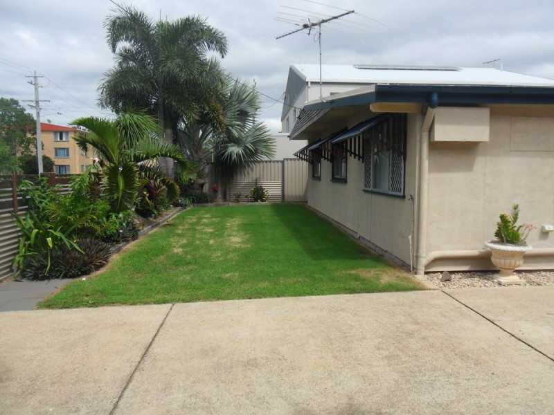 11 Kangaroo Avenue, Bongaree QLD 4507