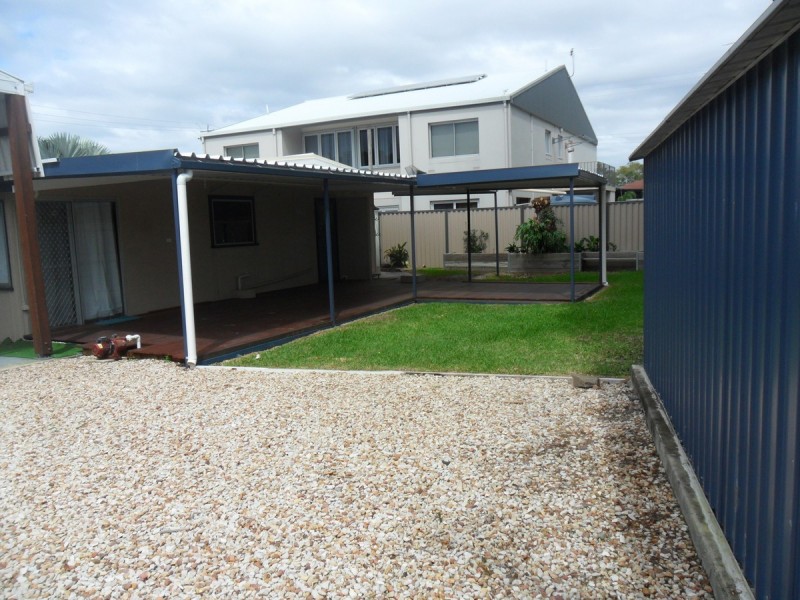 11 Kangaroo Avenue, Bongaree QLD 4507