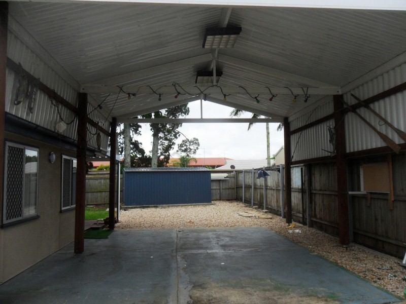 11 Kangaroo Avenue, Bongaree QLD 4507