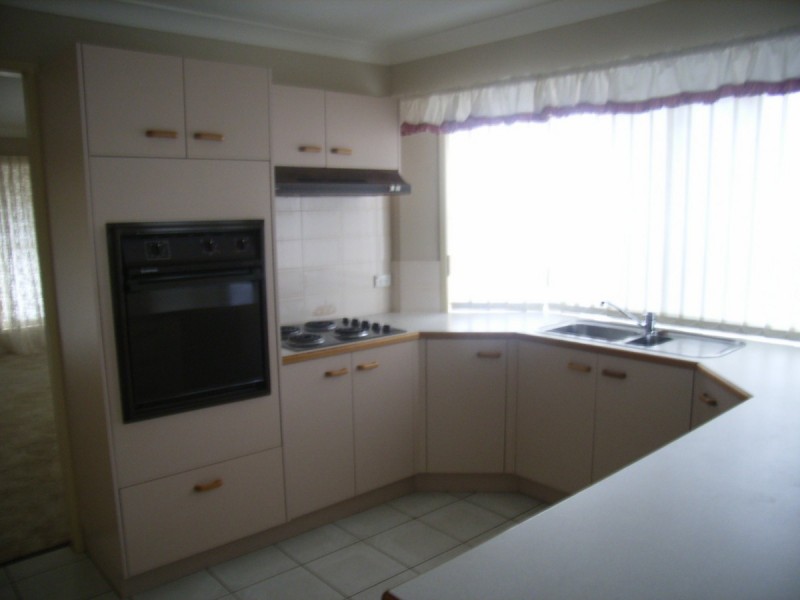 9 Gordon Crescent, Sandstone Point QLD 4511