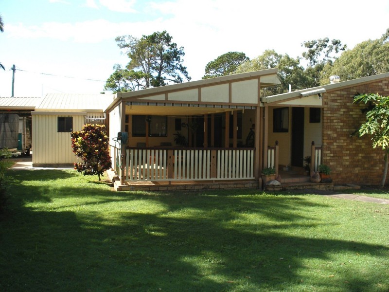 36 Coronation Avenue, Beachmere QLD 4510