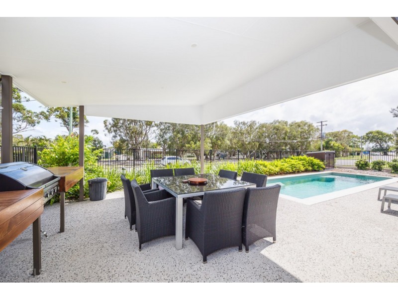 12/4 Kal-Ma-Kuta Drive, Sandstone Point QLD 4511