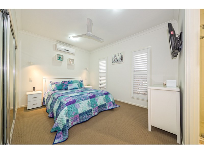 12/4 Kal-Ma-Kuta Drive, Sandstone Point QLD 4511