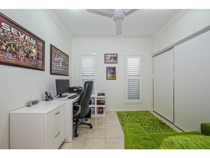 12/4 Kal-Ma-Kuta Drive, Sandstone Point QLD 4511