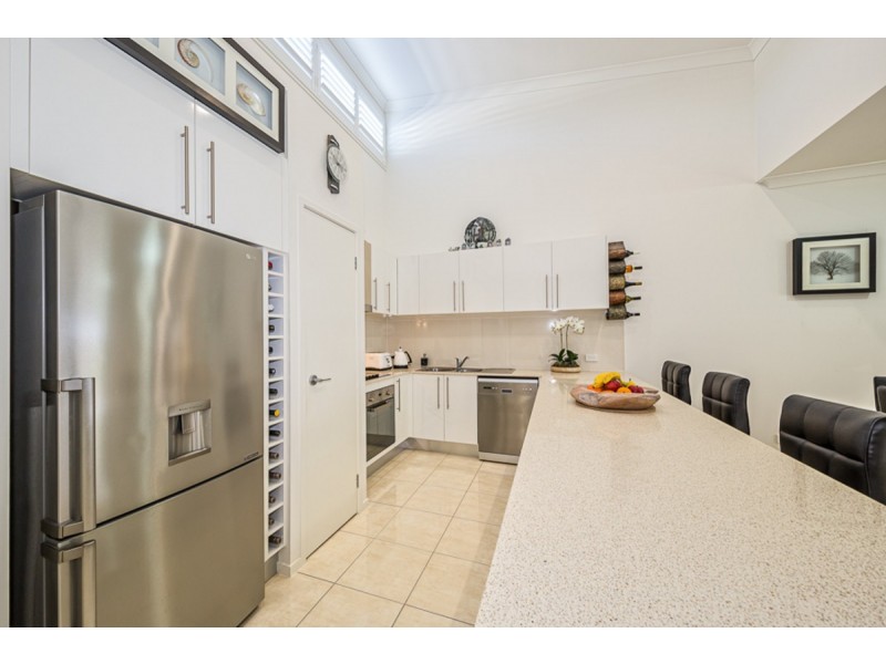 12/4 Kal-Ma-Kuta Drive, Sandstone Point QLD 4511