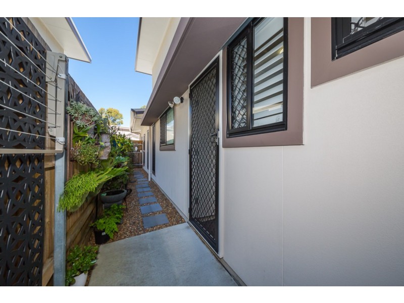 12/4 Kal-Ma-Kuta Drive, Sandstone Point QLD 4511