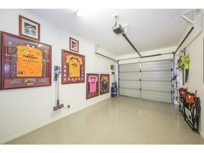 12/4 Kal-Ma-Kuta Drive, Sandstone Point QLD 4511