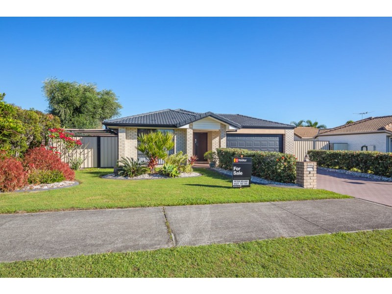 3 Middle Cove Court, Sandstone Point QLD 4511