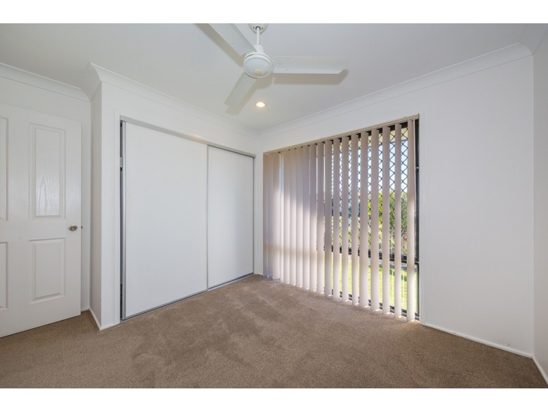 3 Middle Cove Court, Sandstone Point QLD 4511