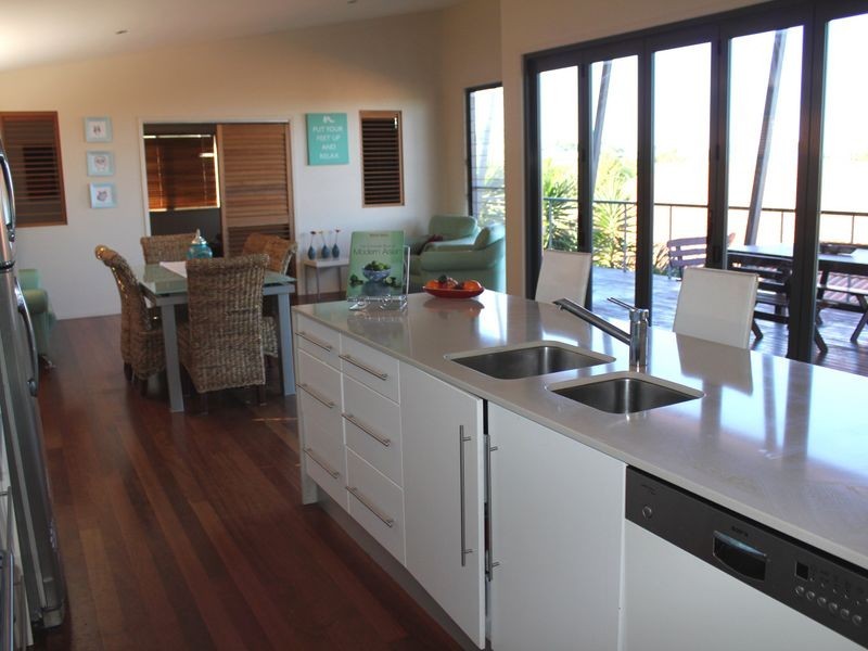 Beachmere QLD 4510