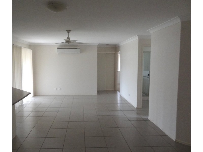 15 Yaraan Crescent, Beachmere QLD 4510