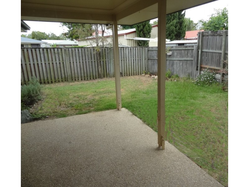 15 Yaraan Crescent, Beachmere QLD 4510